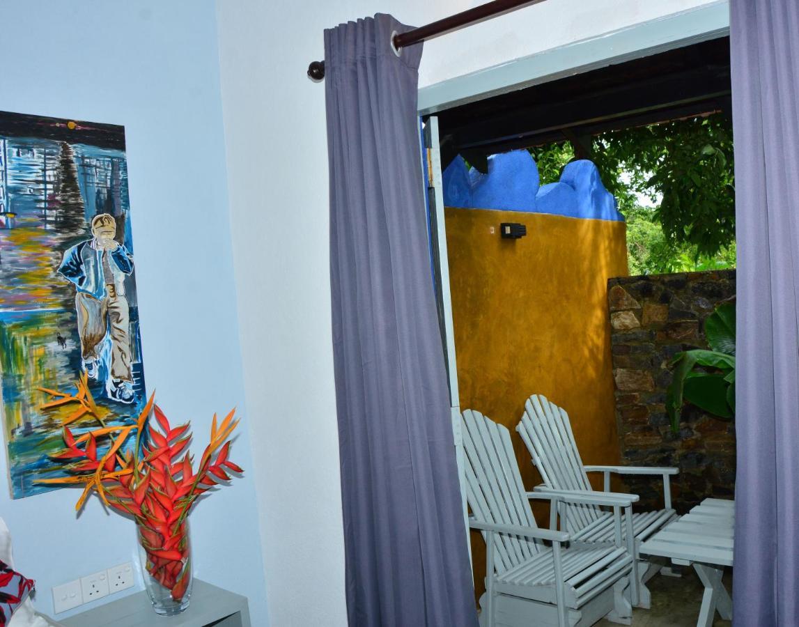 View Guesthouse & Bistro At Goyambokka Тангалла Экстерьер фото