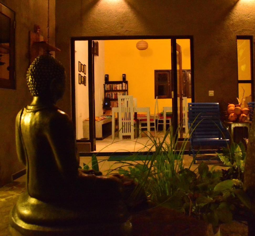 View Guesthouse & Bistro At Goyambokka Тангалла Экстерьер фото