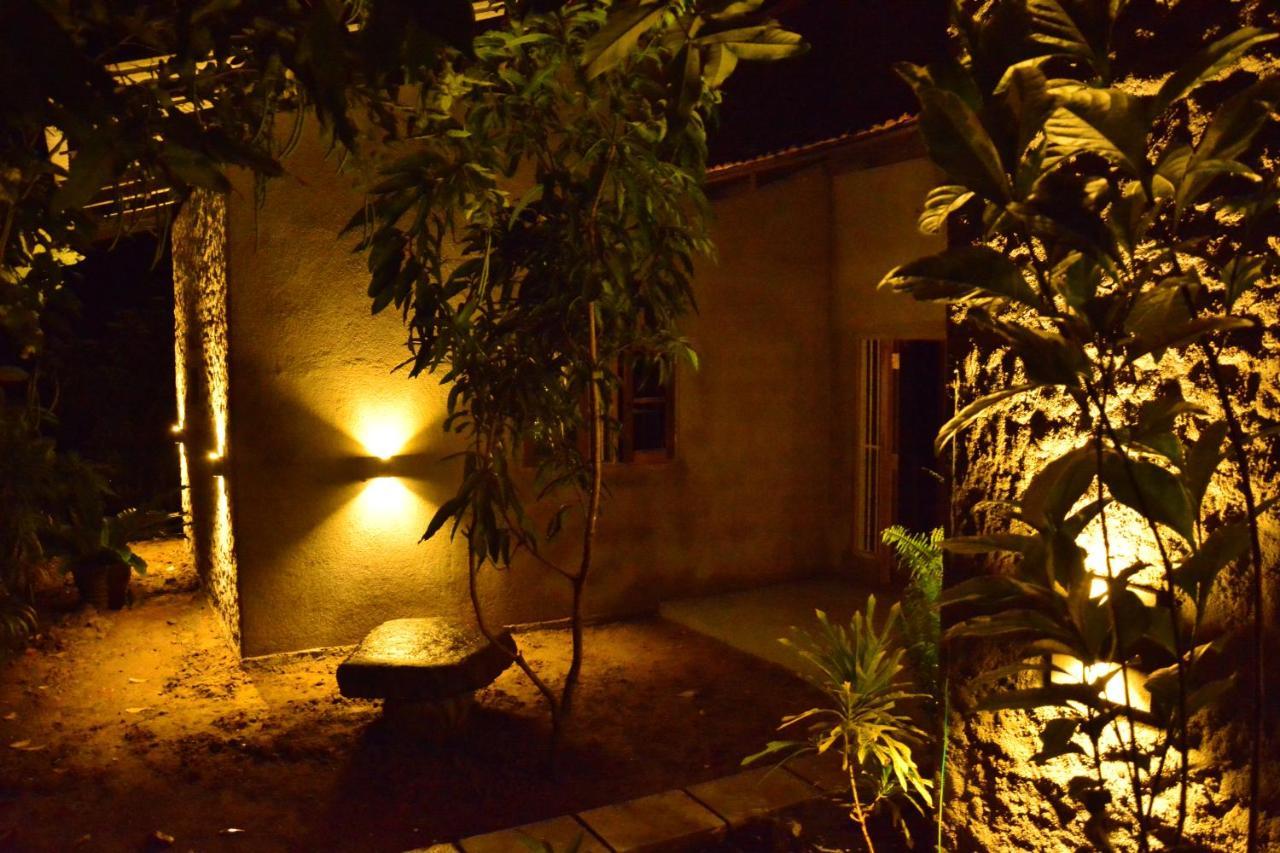 View Guesthouse & Bistro At Goyambokka Тангалла Экстерьер фото